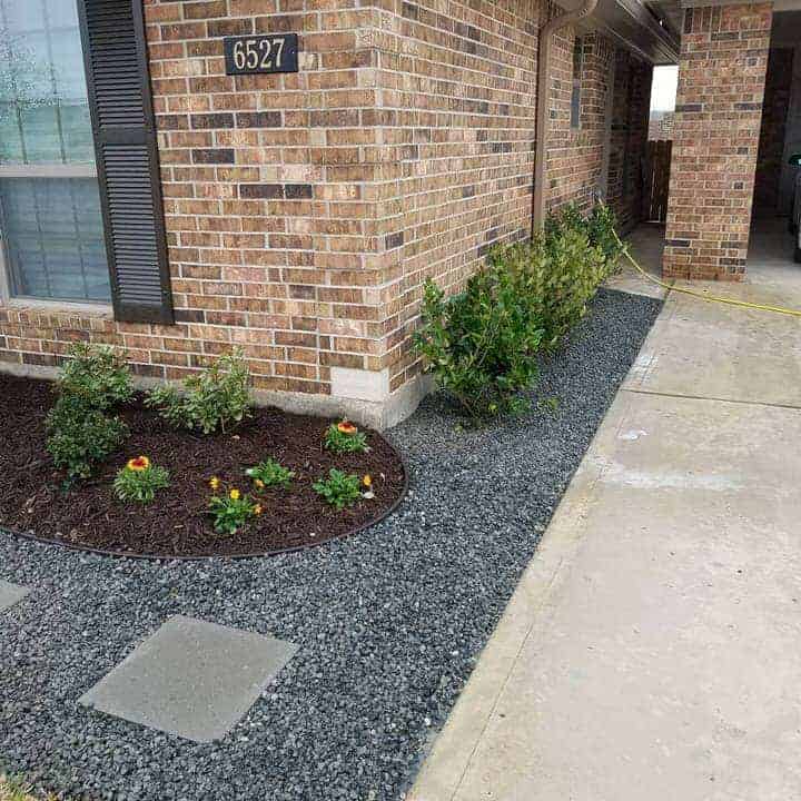 Houston, Texas local landscaper work by Helms Landscaping