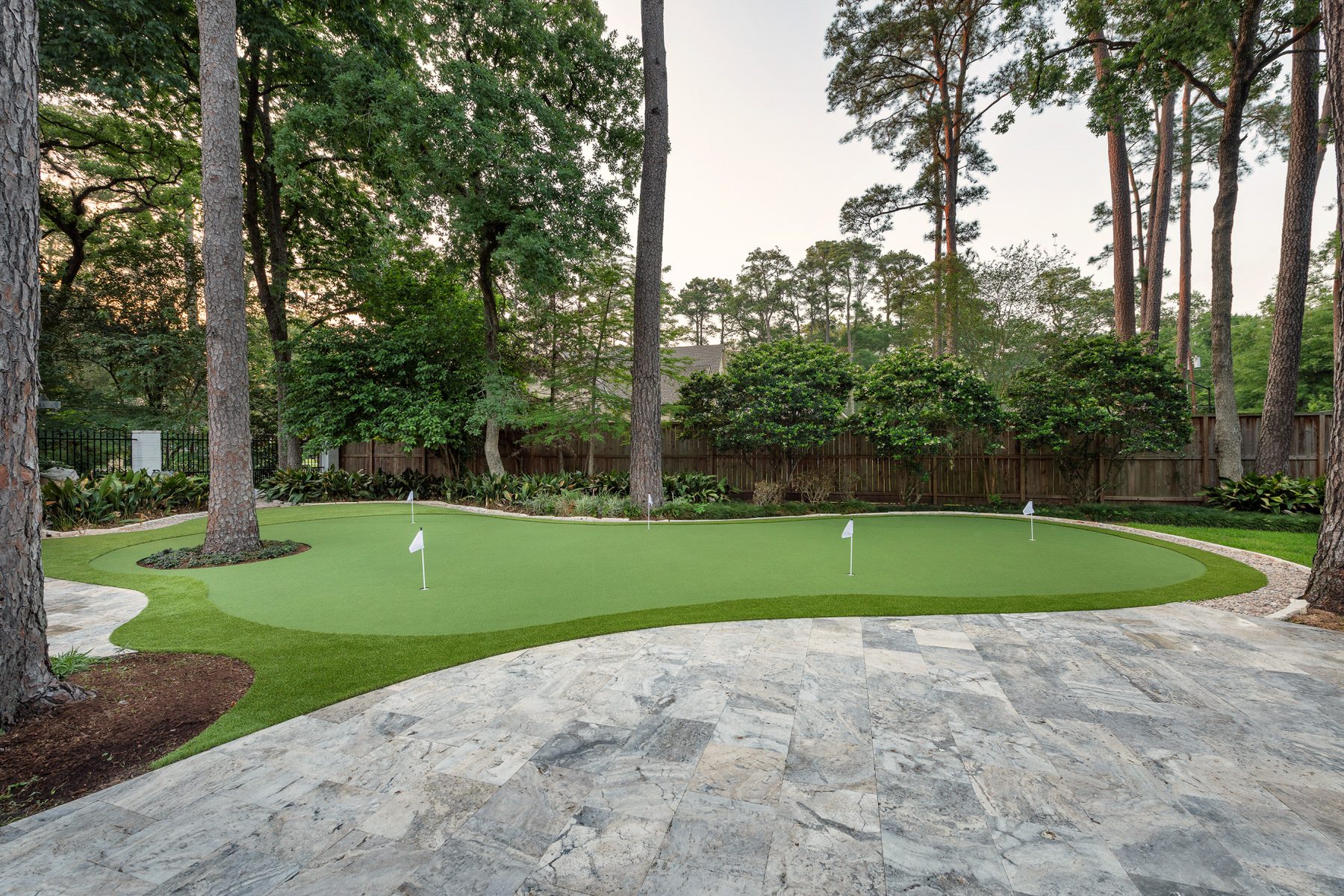 artificial back yard putting green